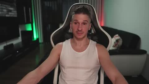 Snapshot of dorianreyes chatting on November 2025 02:03:02 AM Dorian Reyes online show from November 2025 02:03:02 AM