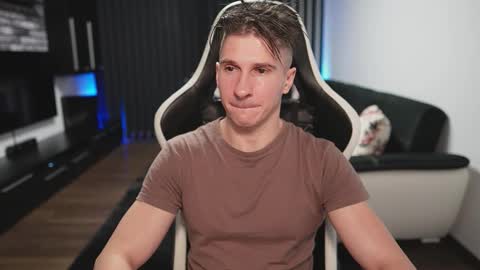 Snapshot of dorianreyes chatting on November 2025 10:42:02 PM Dorian Reyes online show from November 2025 10:42:02 PM