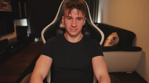 Snapshot of dorianreyes chatting on November 2025 01:00:01 AM Dorian Reyes online show from November 2025 01:00:01 AM