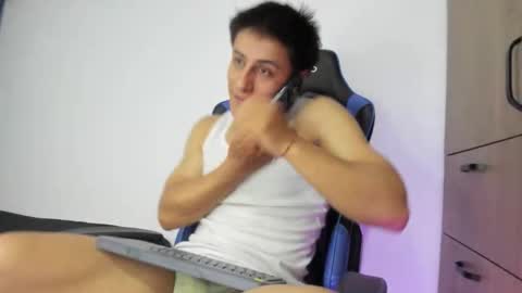 dorman_boy online show from November 2025 02:10:02 AM