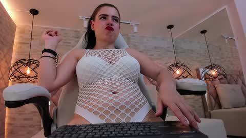  DOROTHY online show from December 2024 03:51:02 AM