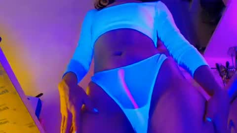 Snapshot of dorotty_ chatting on October 2025 12:42:01 AM Your Dorotty online show from October 2025 12:42:01 AM