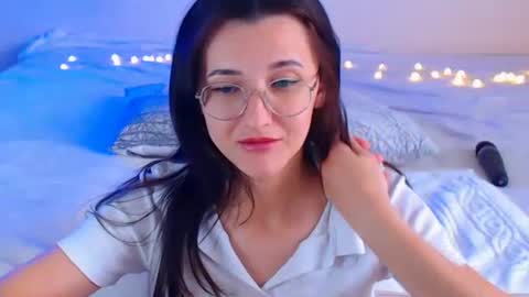 Snapshot of dorotty_ chatting on October 2025 06:02:02 AM Your Dorotty online show from October 2025 06:02:02 AM