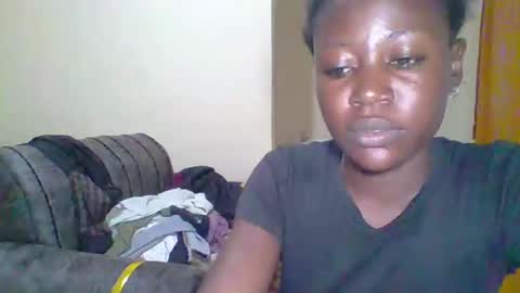 Snapshot of dottletop chatting on February 2025 06:38:01 PM dottletop online show from February 2025 06:38:01 PM