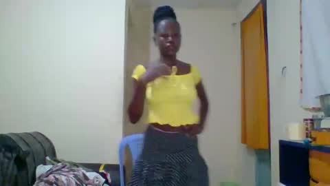 Snapshot of dottletop chatting on February 2025 04:47:01 PM dottletop online show from February 2025 04:47:01 PM