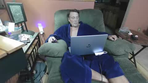 Snapshot of doubletrouble59 chatting on October 2025 04:46:02 AM Double Trouble online show from October 2025 04:46:02 AM