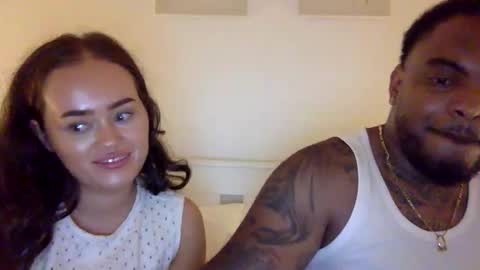 doubletrouble9498 online show from October 2025 12:53:02 AM
