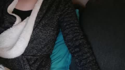 Douce Elsa online show from January 2025 09:32:02 PM