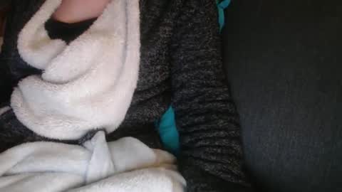 Douce Elsa online show from January 2025 09:19:02 PM
