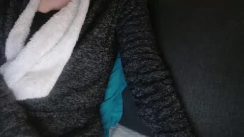 Douce Elsa online show from January 2025 06:43:02 PM