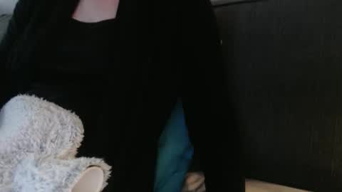 Douce Elsa online show from September 2025 11:32:01 AM