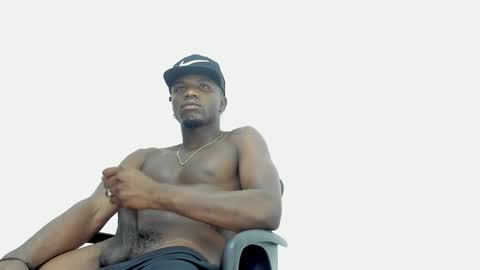 DOUGLAS online show from October 2025 04:49:01 PM