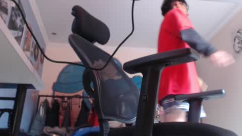 douglas_drake online show from February 2025 07:52:02 PM