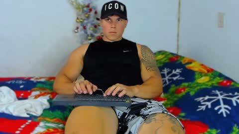 drake_xion1 online show from December 2024 11:51:02 PM