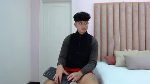 drakecollinss online show from March 2025 01:05:01 AM