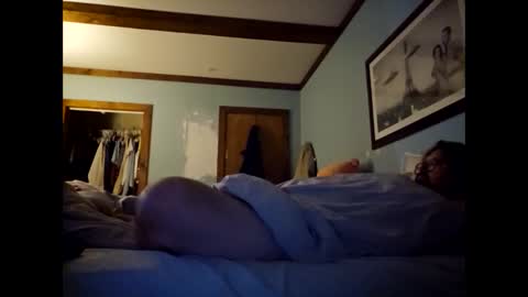 Snapshot of draven11728 chatting on October 2025 01:28:01 AM draven11728 online show from October 2025 01:28:01 AM