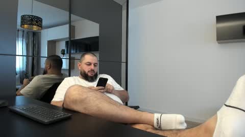 Snapshot of dravenpeak chatting on October 2025 02:05:01 PM DravenPeak online show from October 2025 02:05:01 PM