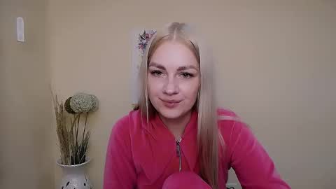 dream_dolly_ online show from September 2025 12:50:02 PM