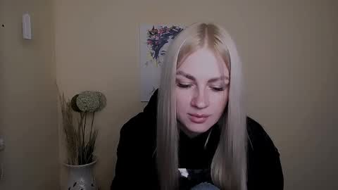 dream_dolly_ online show from September 2025 01:04:01 PM