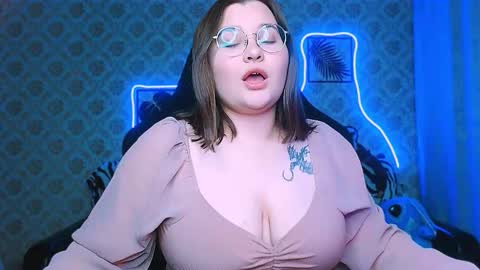 dreamforyoue2 online show from October 2025 07:20:02 PM