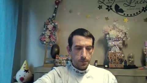 Snapshot of dreamguy38 chatting on November 2025 02:28:01 PM dreamguy38 online show from November 2025 02:28:01 PM