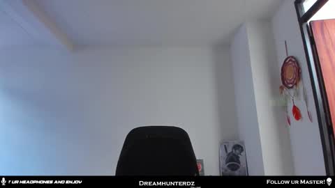 Snapshot of dreamhunterdz chatting on October 2025 06:18:02 PM Your lord. - ONLINE 1500 Pm to 2100 Pm - New York Hour online show from October 2025 06:18:02 PM