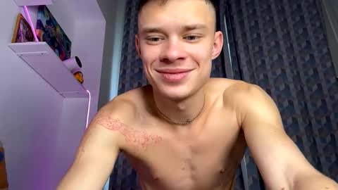 Adam Dream online show from October 2025 10:27:02 AM