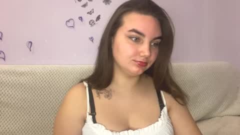 Mila online show from March 2025 07:47:02 PM