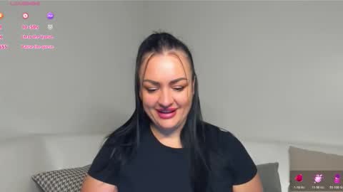 Snapshot of dreamyhousewife1 chatting on October 2025 04:22:01 PM dreamyhousewife1 online show from October 2025 04:22:01 PM