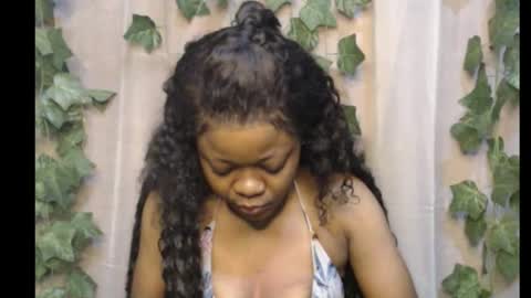Snapshot of dripqueenx chatting on September 2025 10:15:02 AM linda online show from September 2025 10:15:02 AM
