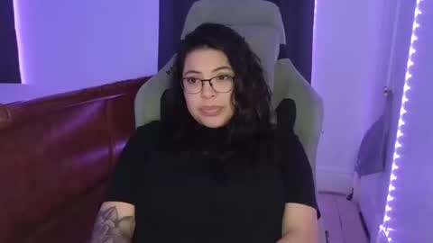 Snapshot of drizzypeach602 chatting on October 2025 01:52:02 AM Drizzypeach602 online show from October 2025 01:52:02 AM