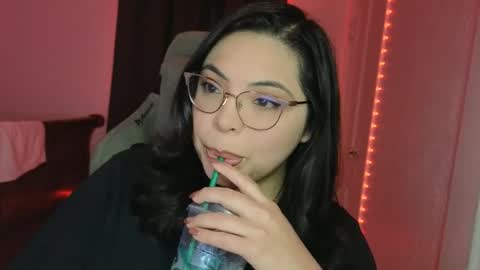 Snapshot of drizzypeach602 chatting on November 2025 01:48:01 AM Drizzypeach602 online show from November 2025 01:48:01 AM