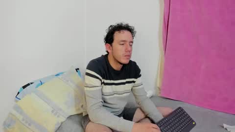 Snapshot of drod6621 chatting on November 2025 09:26:02 AM CamiSanti online show from November 2025 09:26:02 AM