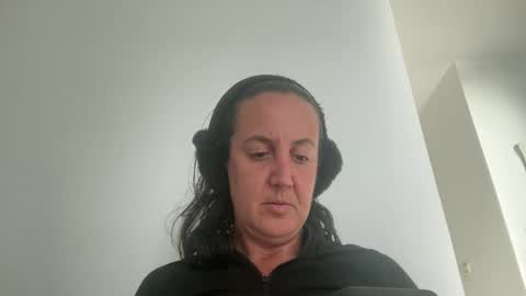 Snapshot of drresa chatting on October 2025 02:27:02 PM Dr. Resa online show from October 2025 02:27:02 PM