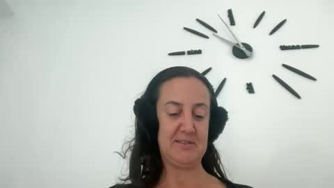 Snapshot of drresa chatting on October 2025 10:00:02 AM Dr. Resa online show from October 2025 10:00:02 AM