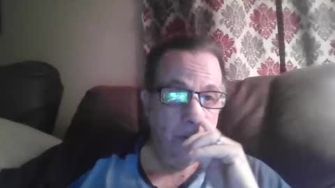 Snapshot of drthick1224 chatting on October 2025 04:25:02 AM drthick1224 online show from October 2025 04:25:02 AM