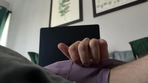 Snapshot of drw98 chatting on November 2025 07:34:01 PM drw98 online show from November 2025 07:34:01 PM