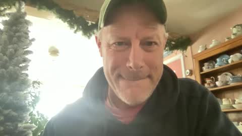 Snapshot of dudeinnh chatting on February 2025 07:02:02 PM Steve online show from February 2025 07:02:02 PM