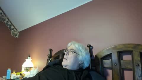 Doug online show from October 2025 03:58:01 PM