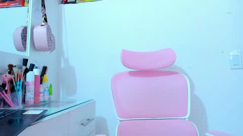 Dulce  online show from January 2025 06:16:01 PM