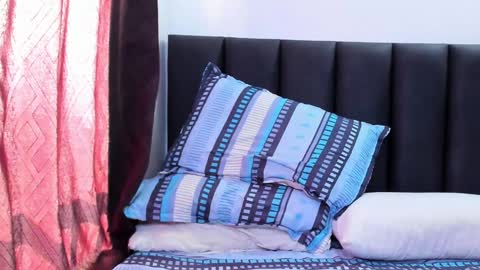 Dulce  online show from January 2025 03:10:01 PM