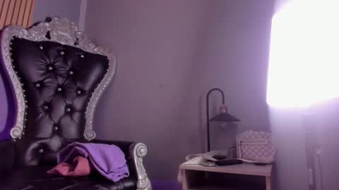 Daniela online show from September 2025 12:05:02 PM