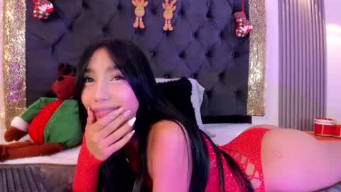 Dluce May online show from November 2025 04:17:02 AM