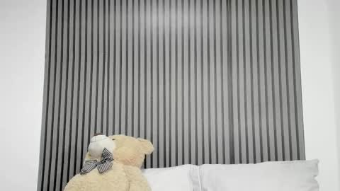 Dulce  online show from October 2025 01:30:01 PM