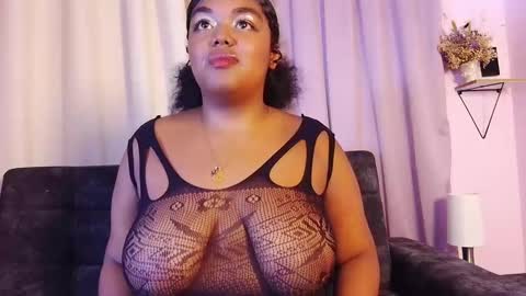 Snapshot of dulceesmith chatting on October 2025 02:39:02 PM dulceesmith online show from October 2025 02:39:02 PM