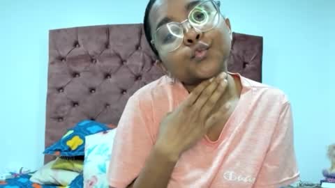 Snapshot of dulcetemtation14 chatting on November 2025 05:33:01 PM dulcetemtation14 online show from November 2025 05:33:01 PM