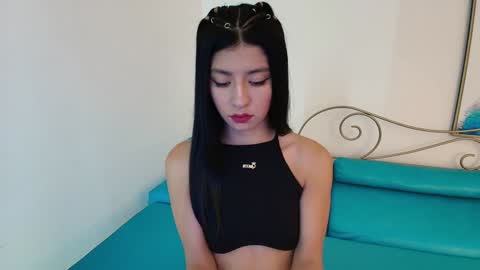 Dulce  online show from December 2024 01:28:02 PM