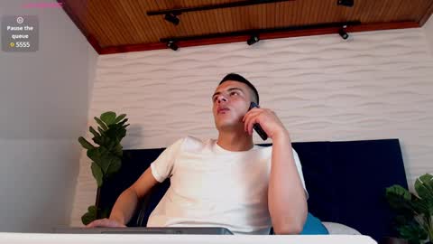 Dustin Sonne online show from December 2024 01:18:02 AM