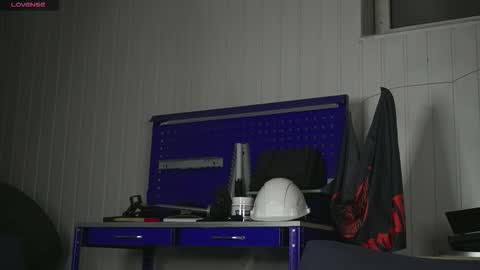 Dustyn online show from September 2025 04:23:02 PM