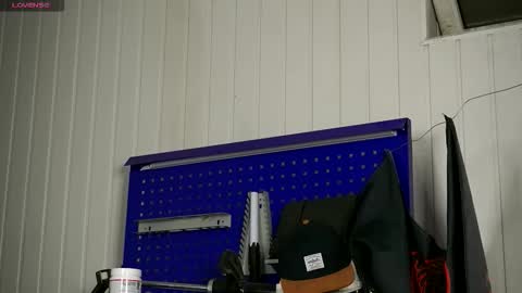 Dustyn online show from October 2025 04:36:02 PM